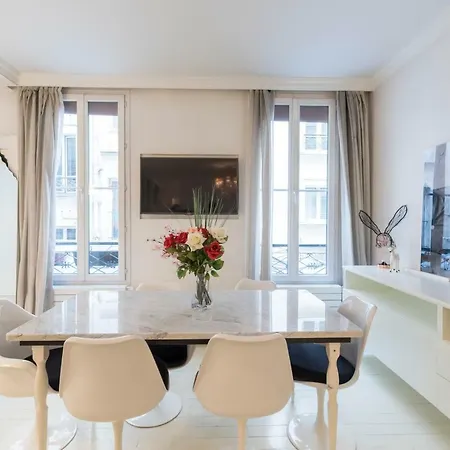 Luxury Loft In - Canal Saint-martin Apartment